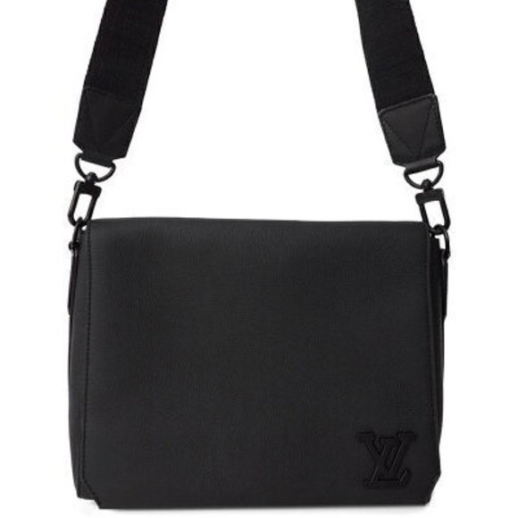 Louis Vuitton LV Aerogram Messenger Shoulder Bag - Picture 1 of 8